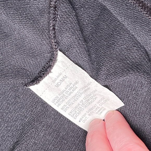 Under Armour Rival Logo Cropped Pullover Hoodie, size medium - Picture 6 of 11